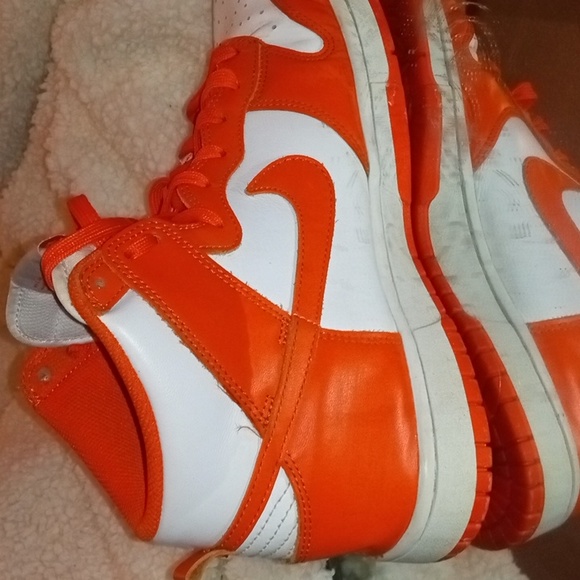 Nike Air Orange and white - Picture 2 of 5
